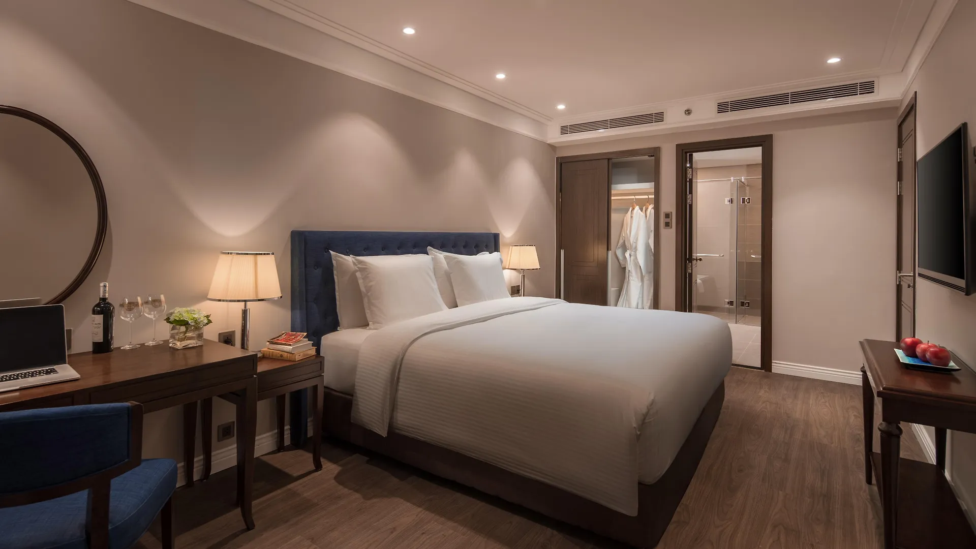 Altara Suites Da Nang By Ahg