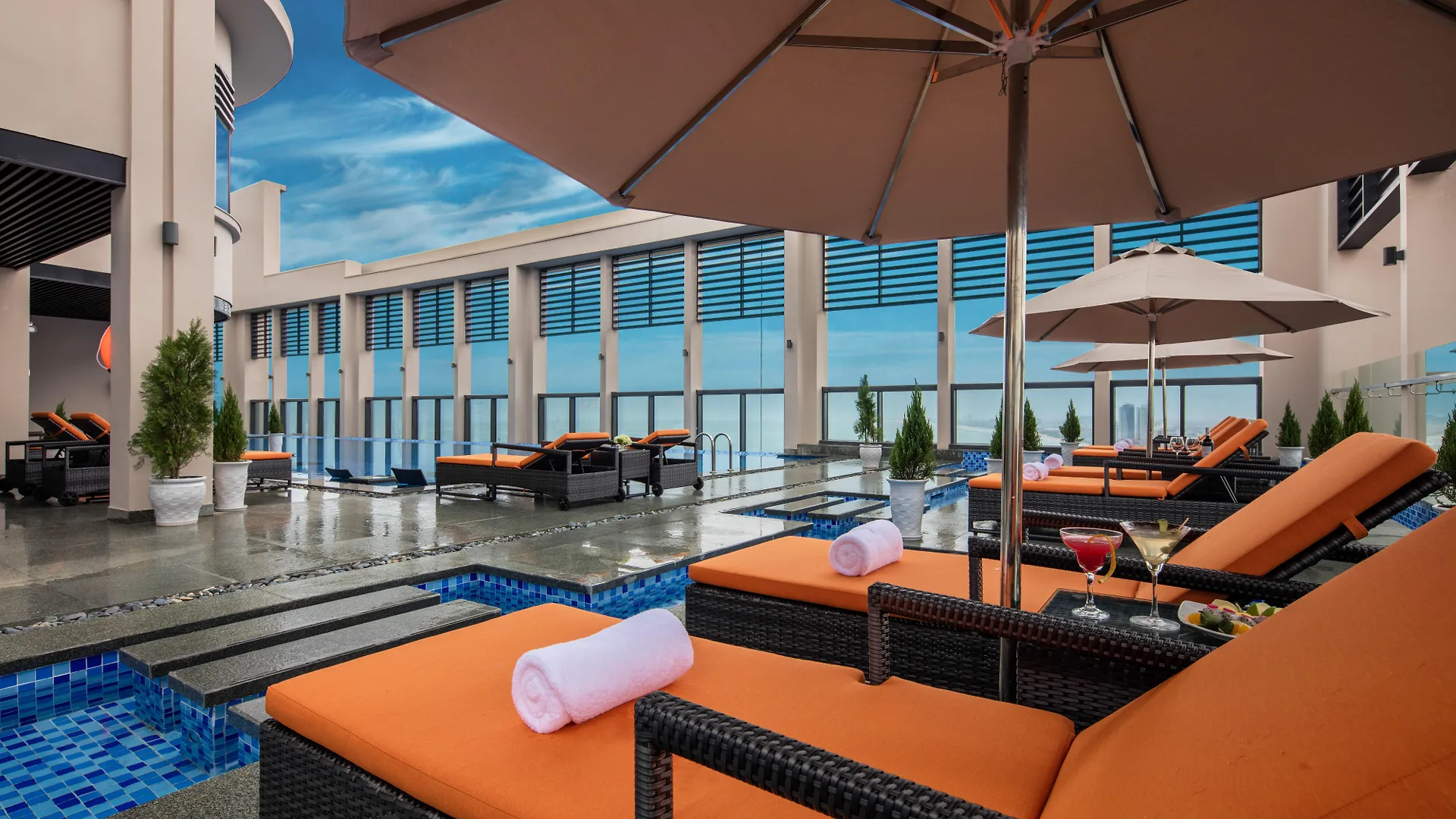 Altara Suites Da Nang By Ahg Hotel