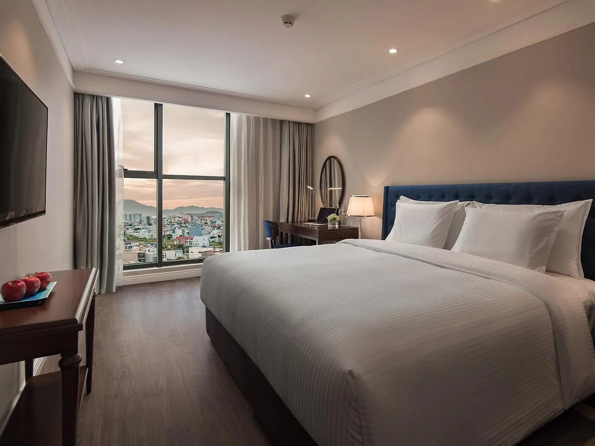 Altara Suites Da Nang By Ahg