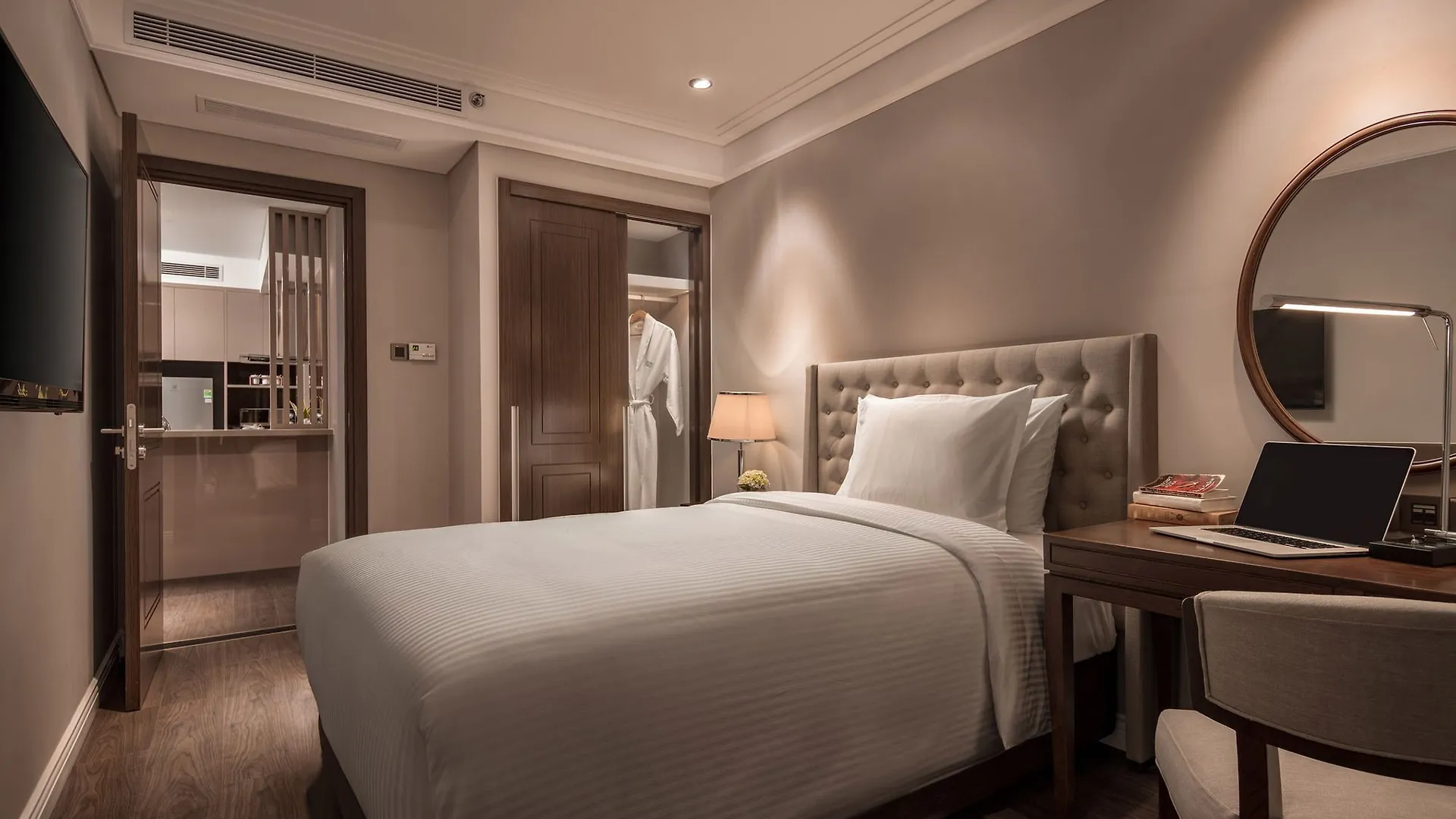 Hotel Altara Suites Da Nang By Ahg