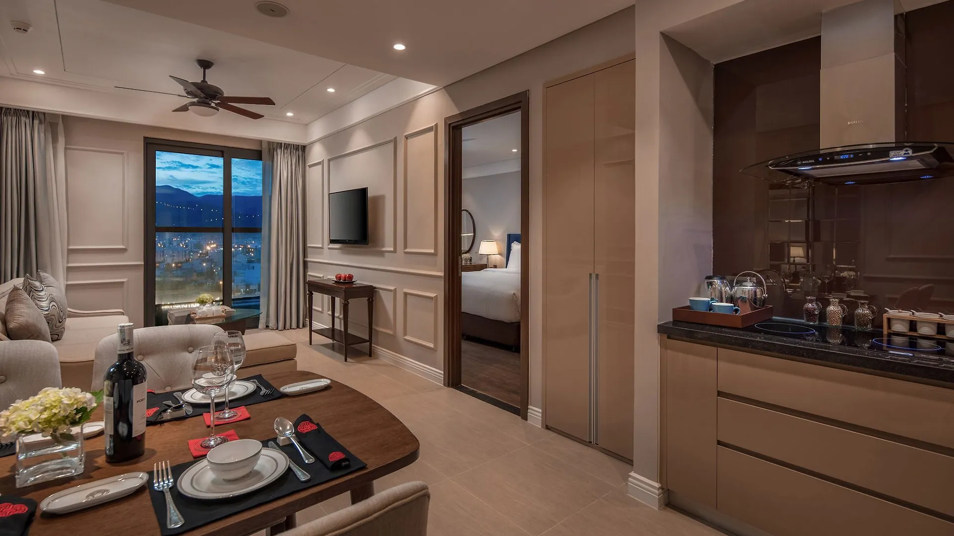 Altara Suites Da Nang By Ahg